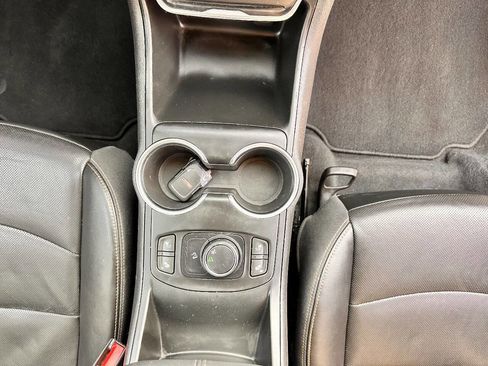 Used 2019 GMC Terrain SLT image 13