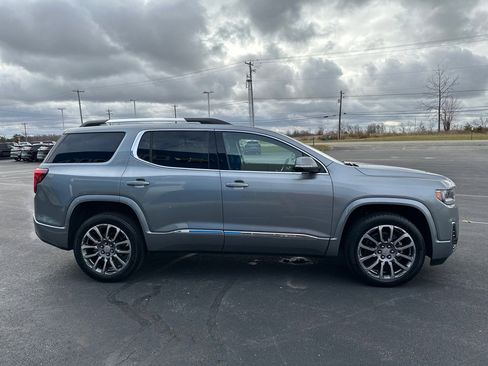 Used 2023 GMC Acadia Denali w/ Denali Ultimate Package image 4