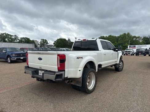 Used 2024 Ford F450 Lariat w/ Lariat Ultimate Package AWD/4WD image 18