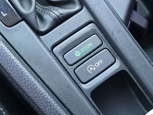 Used 2023 Honda Accord EX image 31