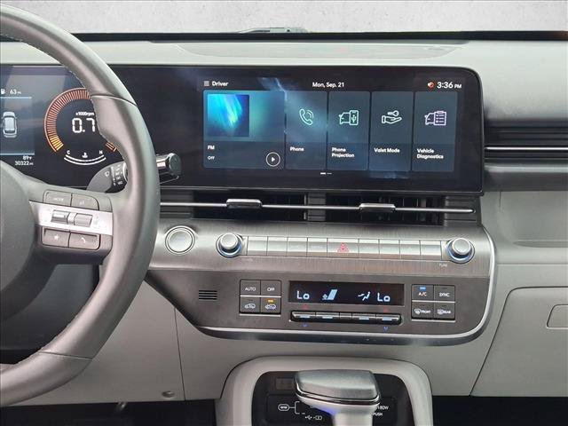 Used 2025 Hyundai Kona SEL AWD/4WD image 14