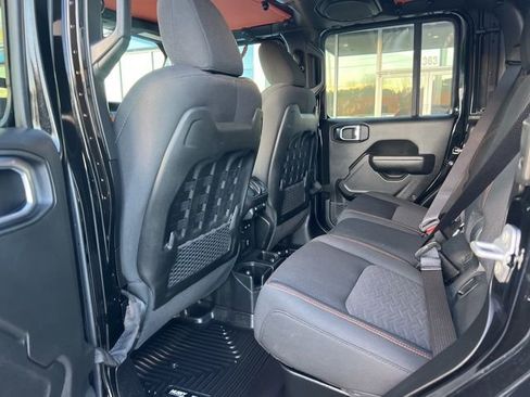 Used 2023 Jeep Gladiator Mojave w/ Trailer Tow Package image 26