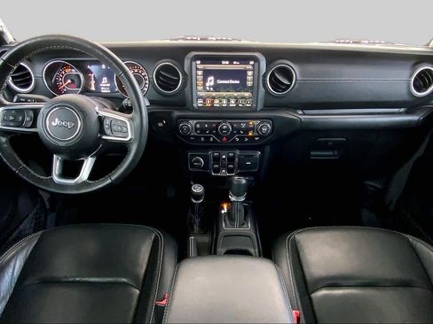 Used 2019 Jeep Wrangler Unlimited Sahara AWD/4WD image 16