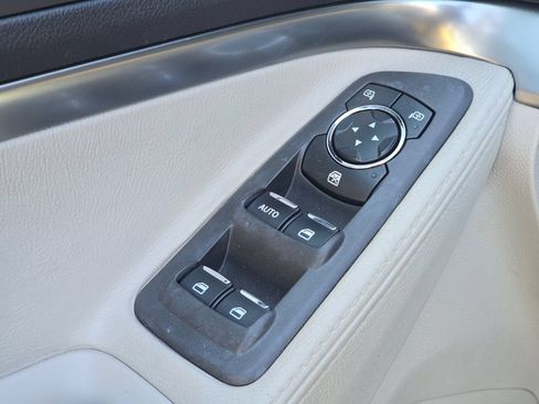Used 2014 Ford Explorer FWD image 23