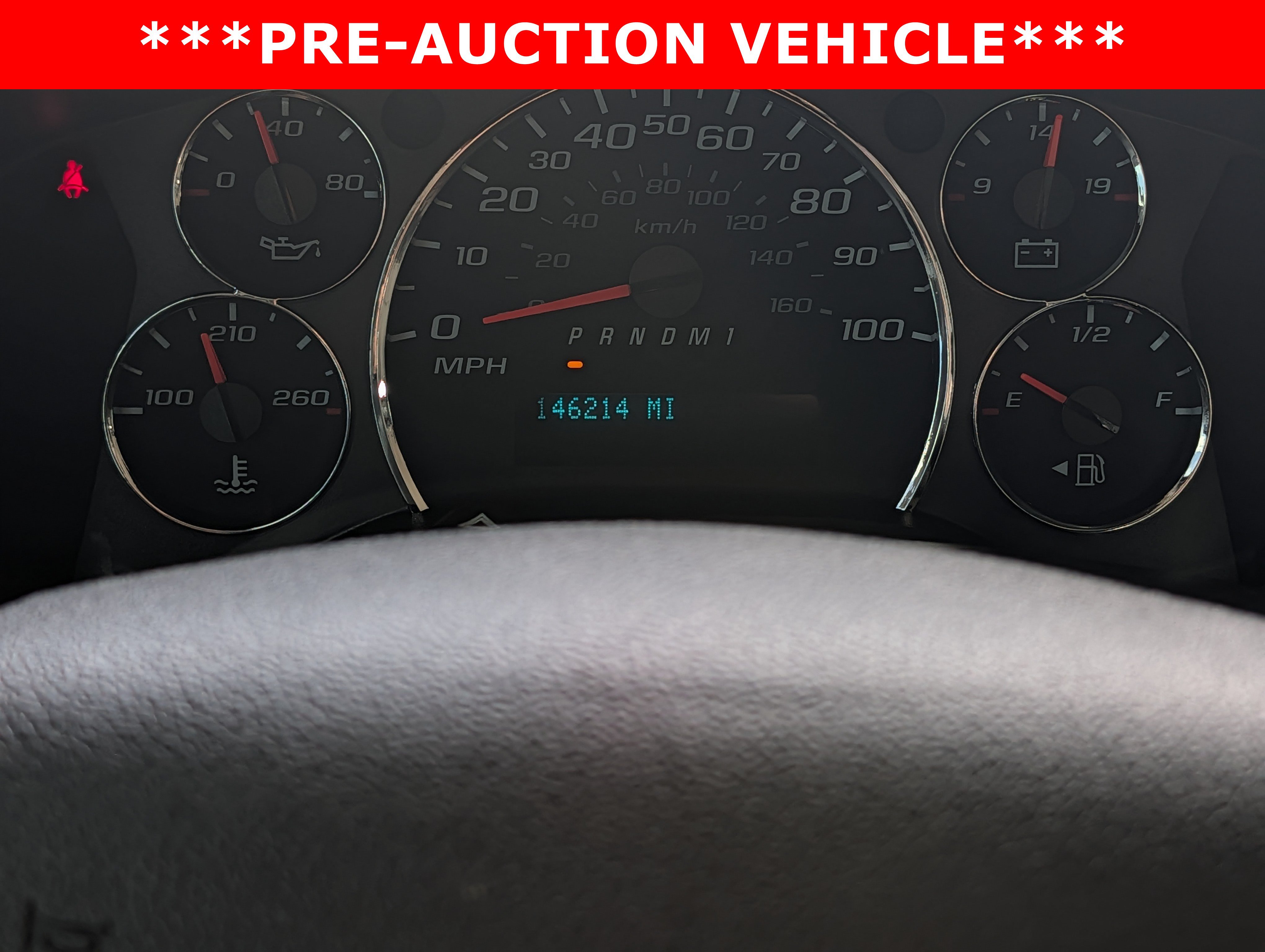 Used 2018 Chevrolet Express 2500 w/ Driver Convenience Package RWD image 25