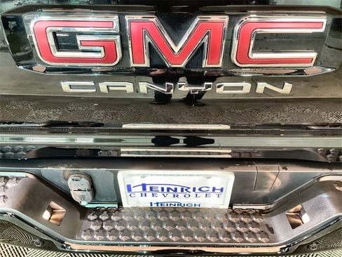 Used 2023 GMC Canyon AT4 w/ AT4 Premium Package image 29
