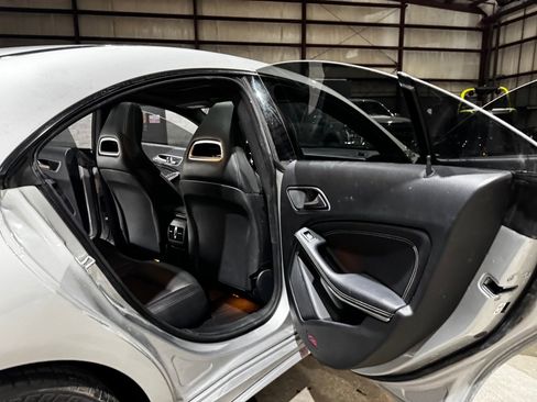 Used 2017 Mercedes-Benz CLA 250 4MATIC image 21