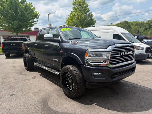 Used 2021 RAM 2500 Laramie AWD/4WD image 4
