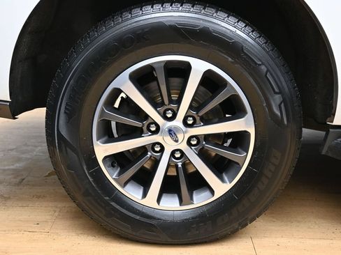 Used 2021 Ford Expedition XL AWD/4WD image 13
