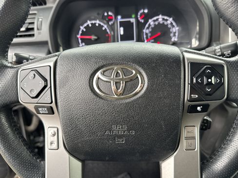 Used 2020 Toyota 4Runner SR5 image 14