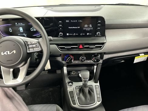 New 2026 Kia Seltos LX AWD/4WD image 18