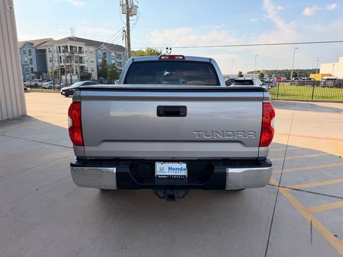 Used 2017 Toyota Tundra SR5 RWD image 7