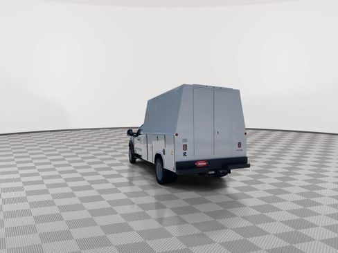 New 2025 Ford F550 4x4 SuperCab Super Duty image 34