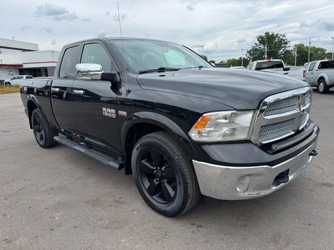 Used 2018 RAM 1500 SLT AWD/4WD image 7