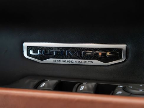 Used 2023 GMC Sierra 1500 Denali Ultimate AWD/4WD image 16