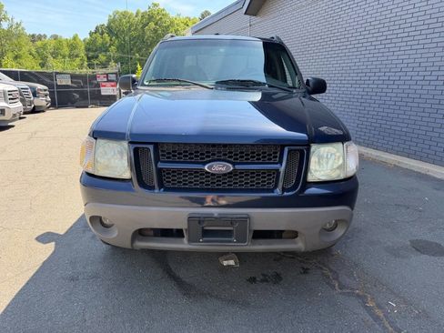 Used 2002 Ford Explorer Sport Trac 2WD image 2