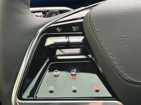 New 2026 Cadillac Vistiq Premium Luxury image 34