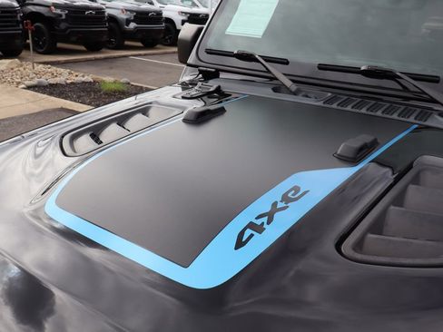 Used 2022 Jeep Wrangler Unlimited Rubicon 4xe w/ Cold Weather Group image 7