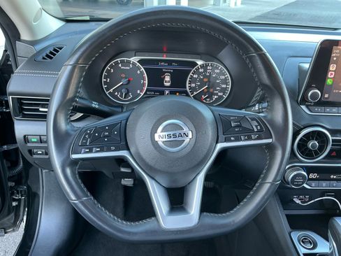 Used 2021 Nissan Sentra SV image 9