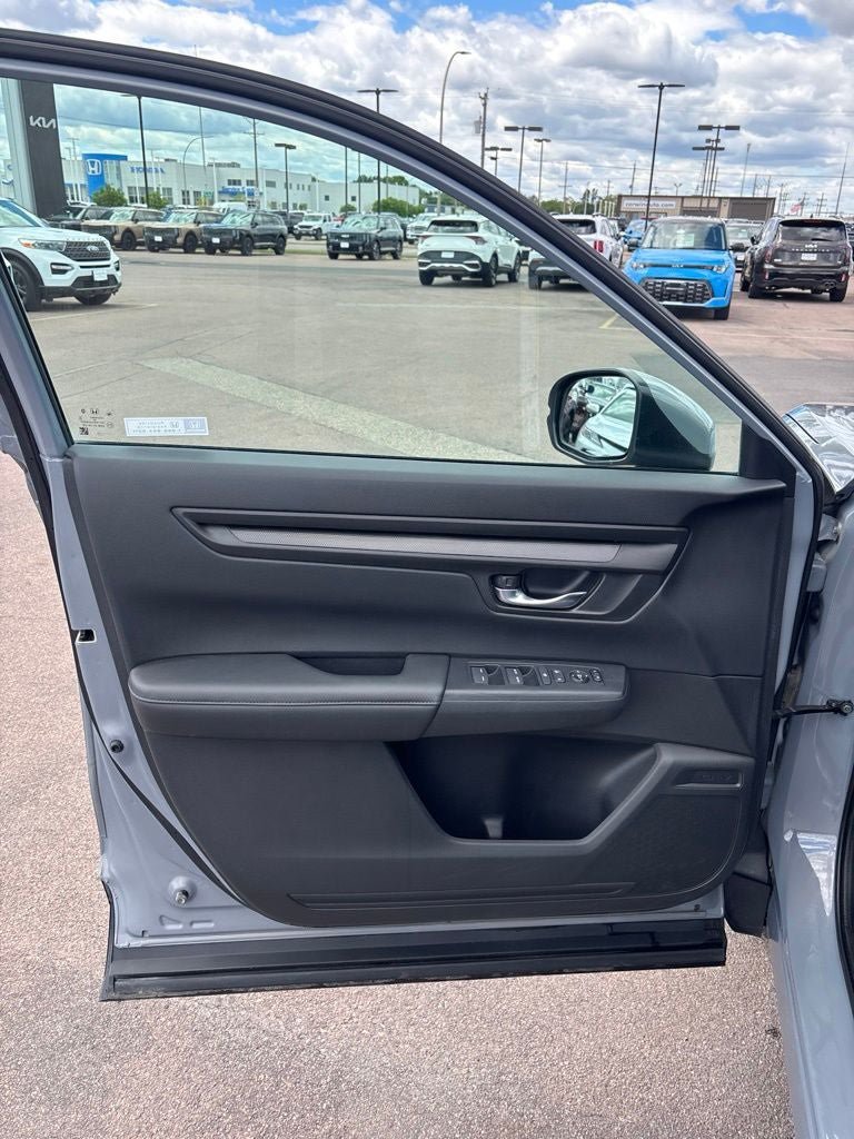 Used 2024 Honda CR-V EX image 11