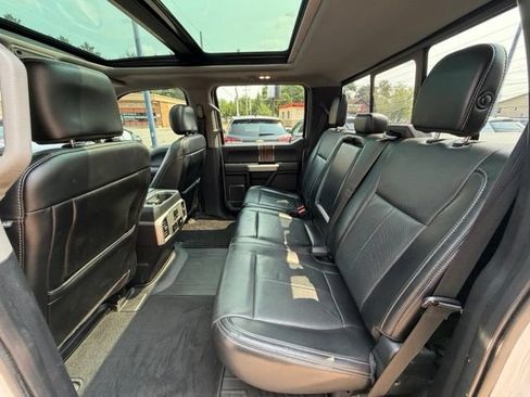 Used 2018 Ford F150 Lariat w/ Equipment Group 502A Luxury AWD/4WD image 15