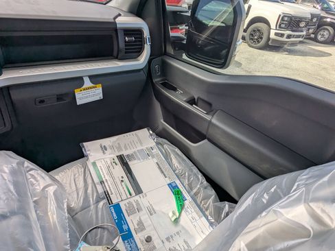 New 2026 Ford F350 XL w/ 360-Degree Camera Package RWD image 17