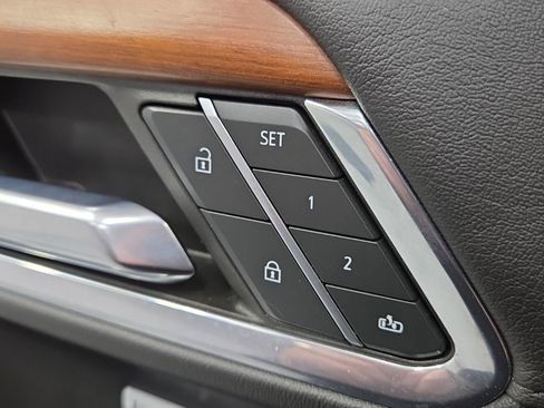 Used 2022 GMC Sierra 1500 Denali image 32