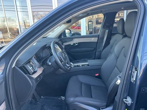 Used 2025 Volvo XC90 B6 Plus image 15