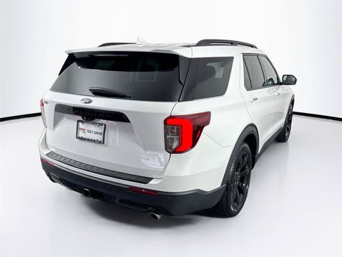 Used 2023 Ford Explorer ST-Line w/ Class IV Trailer Tow Package RWD image 2