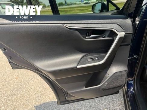 Used 2021 Toyota RAV4 Limited AWD/4WD image 23