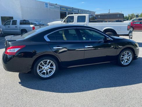 Used 2009 Nissan Maxima 3.5 SV w/ Cold Pkg FWD image 6