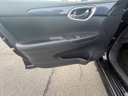 Used 2016 Nissan Sentra SR w/ Driver's Assist Package FWD image 26