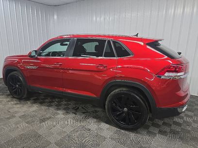 Used 2022 Volkswagen Atlas Cross Sport SE w/ Black Wheel Package