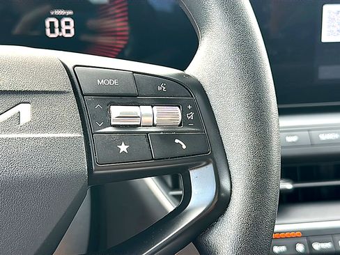 Used 2025 Kia K4 FWD image 28