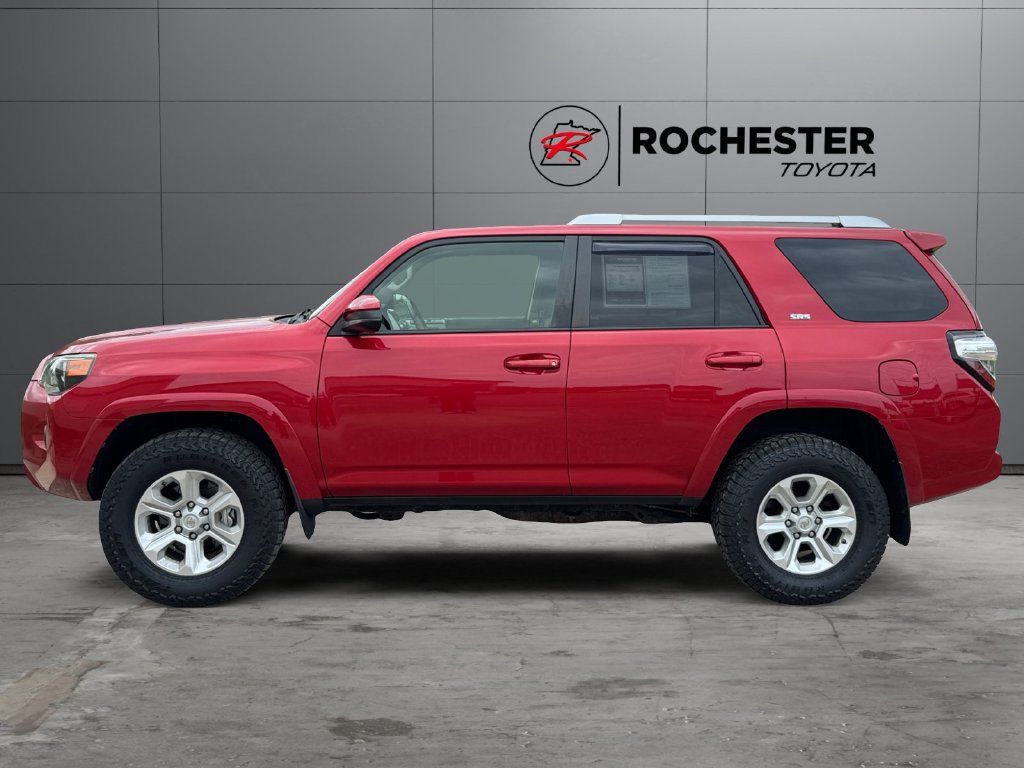 Used 2015 Toyota 4Runner SR5 AWD/4WD image 2