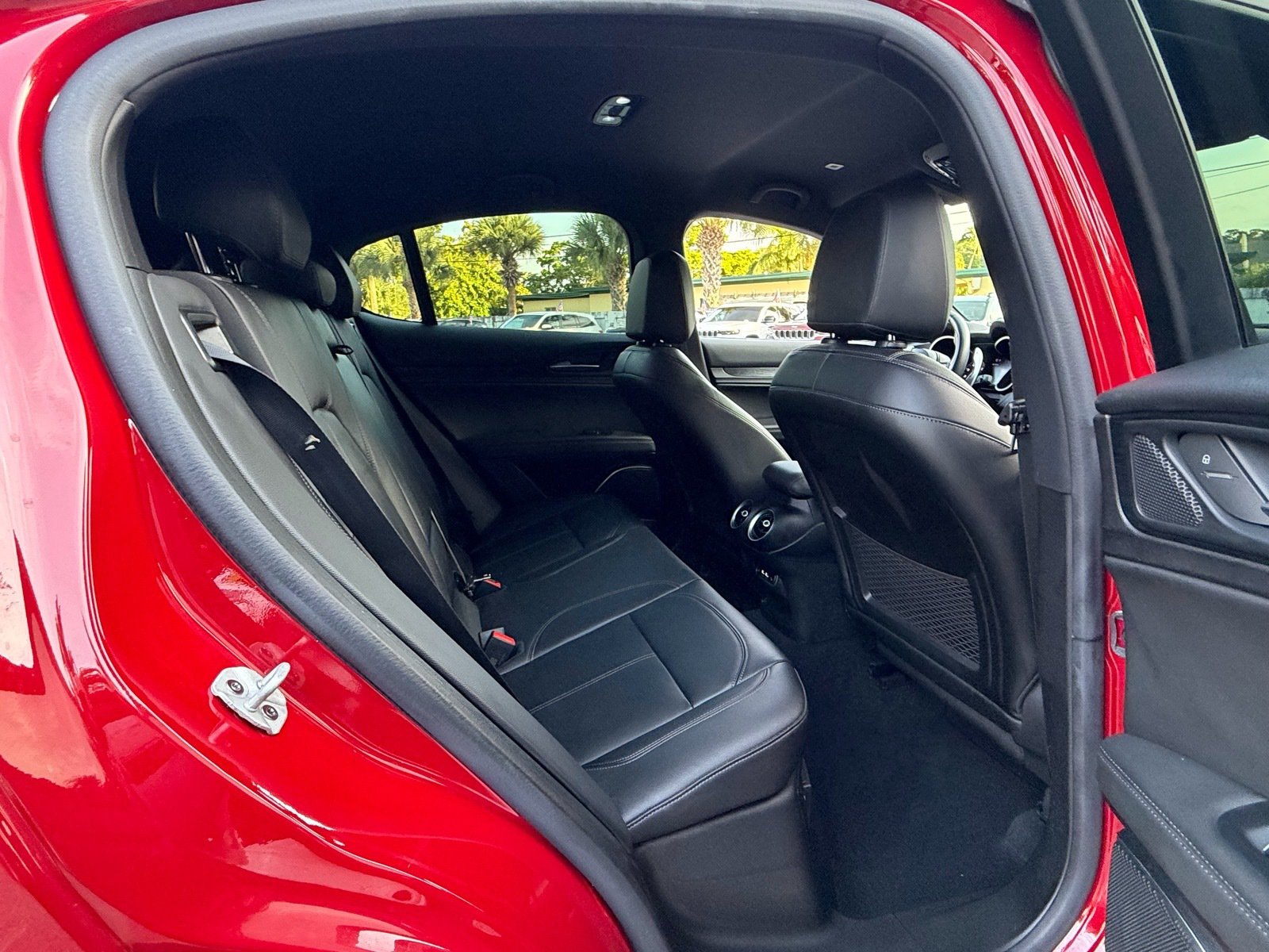 Used 2023 Alfa Romeo Stelvio Sprint RWD image 17