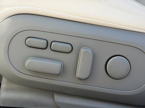 Used 2024 Hyundai Ioniq 5 Limited image 12