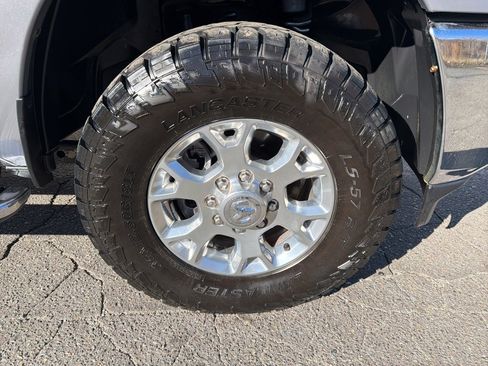 Used 2019 RAM 2500 Big Horn image 9