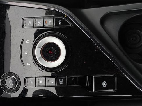 Used 2024 Kia Niro Wave w/ Wave Preserve Package FWD image 10