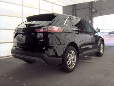 Used 2023 Ford Edge SEL AWD/4WD image 4
