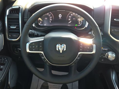 Used 2025 RAM 1500 Laramie AWD/4WD image 16