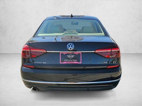 Used 2018 Volkswagen Passat 2.0T SEL Premium FWD image 7