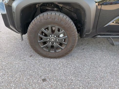 Used 2026 Toyota 4Runner SR5 image 30