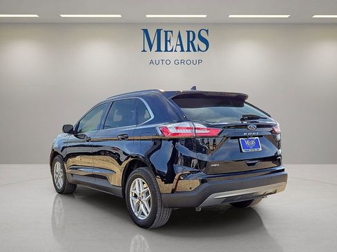 Used 2022 Ford Edge SEL w/ Convenience Package image 3