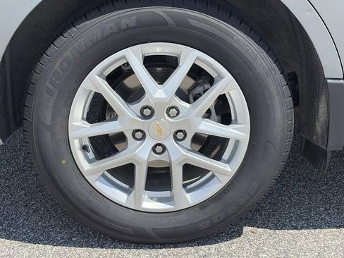 Used 2024 Chevrolet Equinox LT FWD image 7