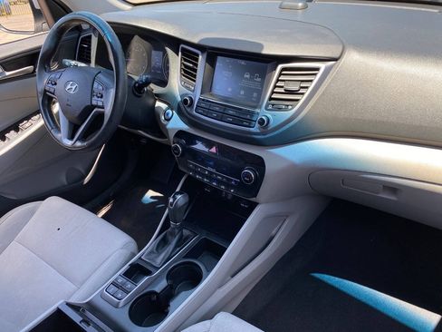 Used 2018 Hyundai Tucson Value AWD/4WD image 13