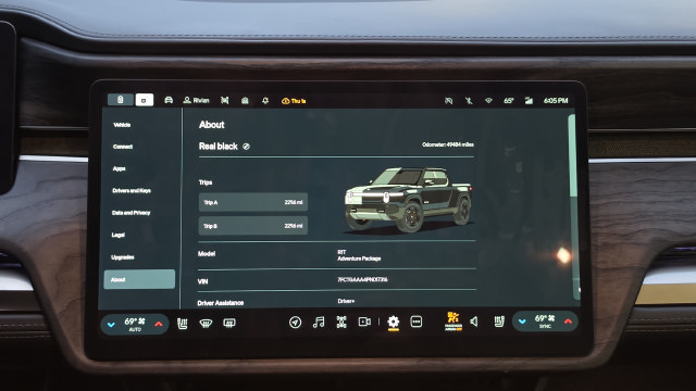 Used 2023 Rivian R1T Adventure Quad AWD/4WD image 8