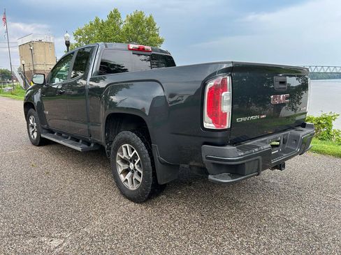 Used 2018 GMC Canyon All Terrain w/ Trailering Package AWD/4WD image 3