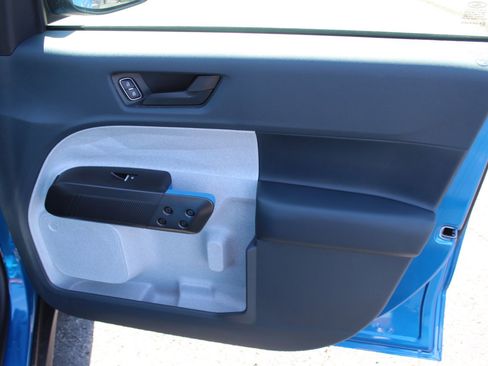 New 2025 Ford Maverick XLT image 11