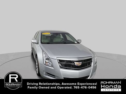 Used 2017 Cadillac XTS Luxury FWD image 3